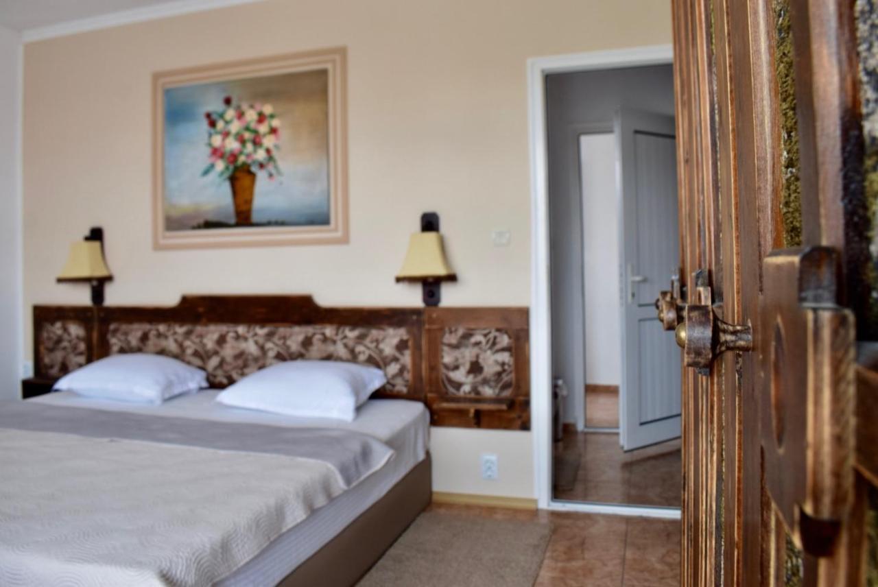 Family Hotel Apolonia سوزوبول المظهر الخارجي الصورة